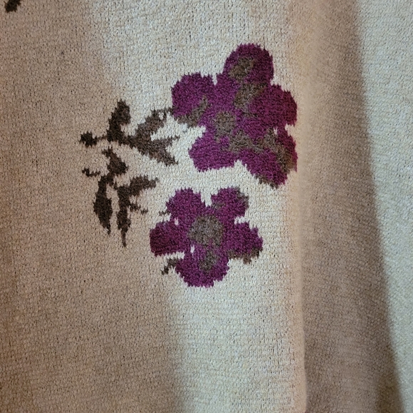 St. John's Bay NWT knit floral turtleneck with button details size XXL - Picture 3 of 6